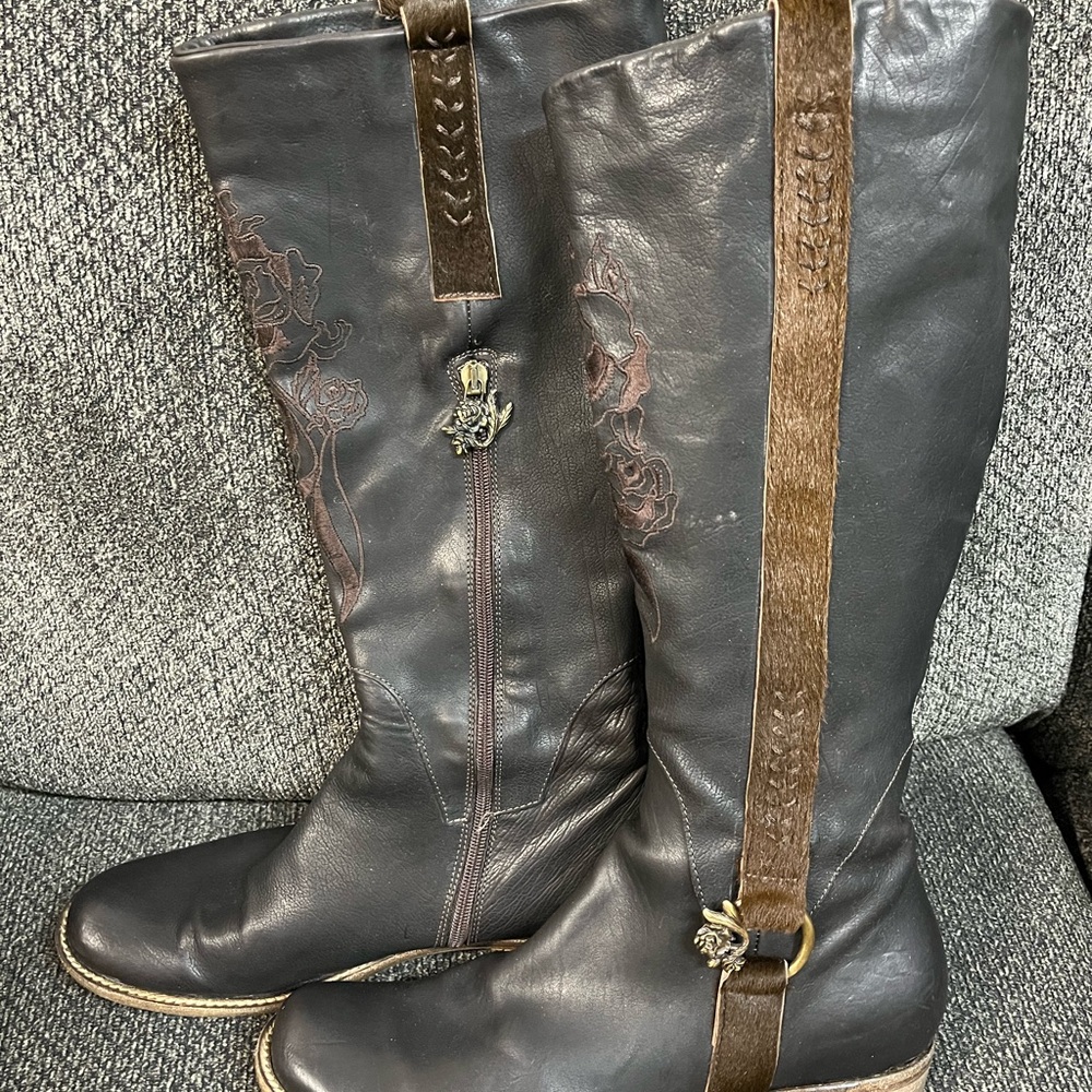 Siren by Mark Nason Brown Over the Knee Boots with Classic Design